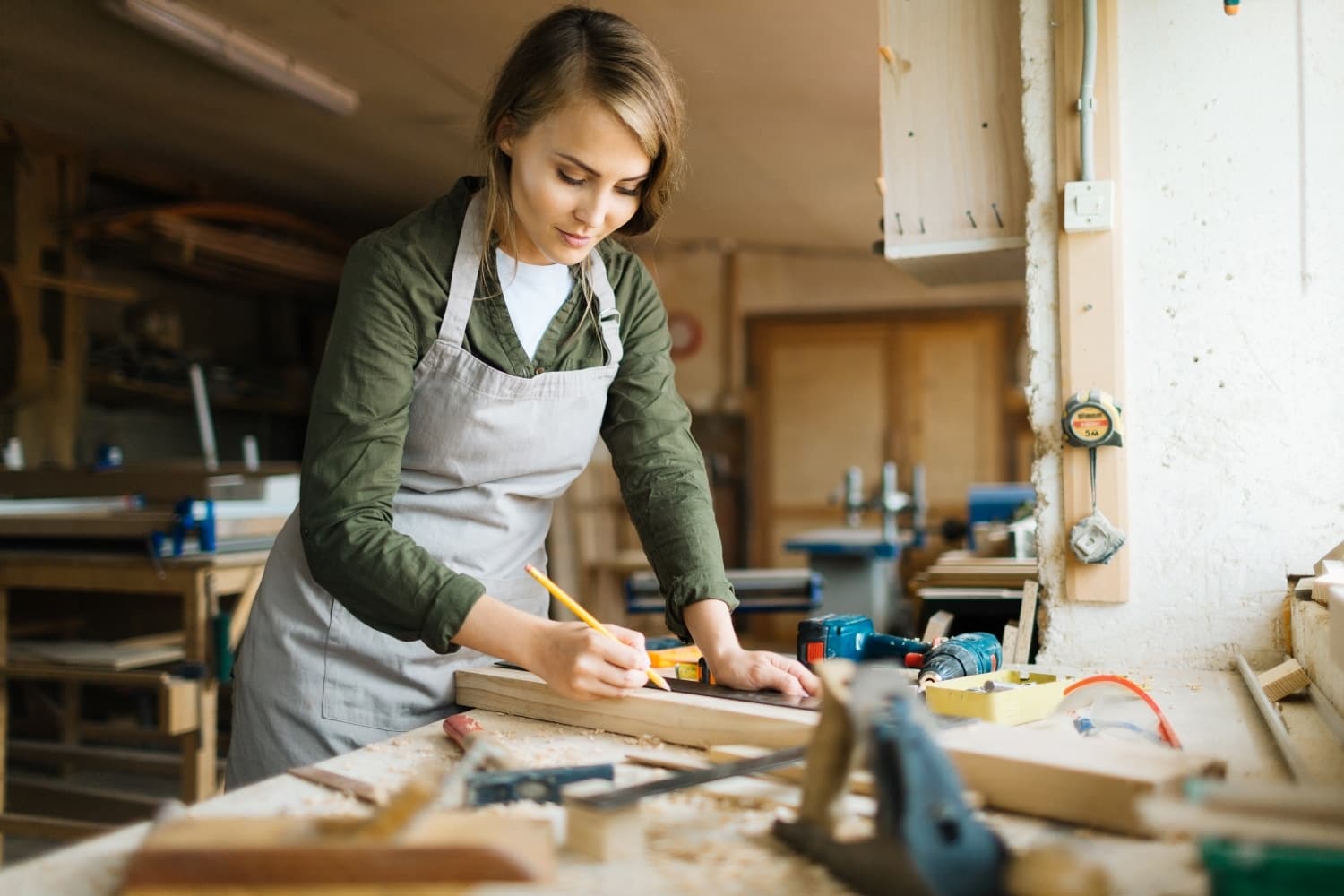 Tischler in Mücheln (Geiseltal): Kreatives Holzdesign für jeden Stil