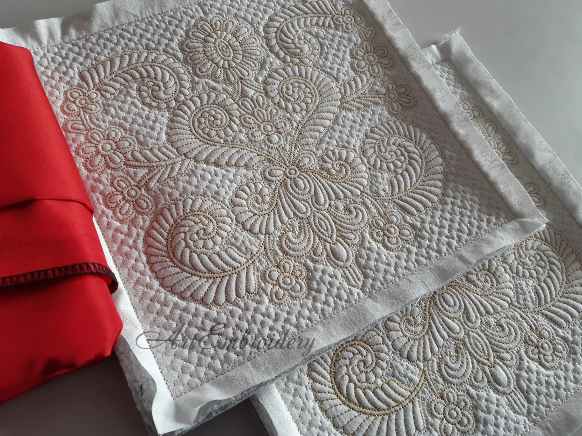 How to Use Machine Embroidery Designs to Add a Touch of Luxury to Everyday Items