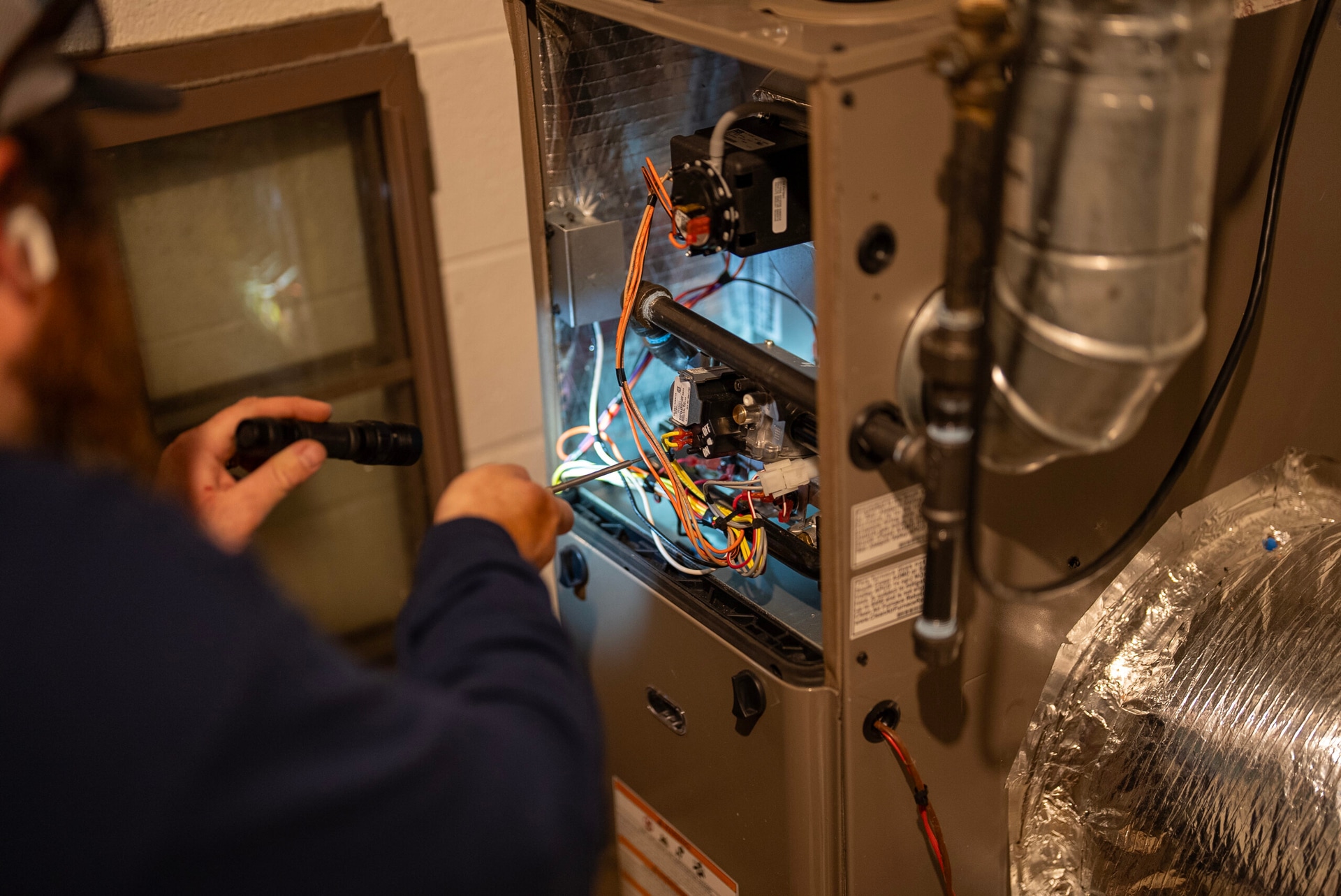 Heizung Notdienst in der Nähe für Gas-, Öl- und Elektroheizungen: Wir helfen Ihnen!